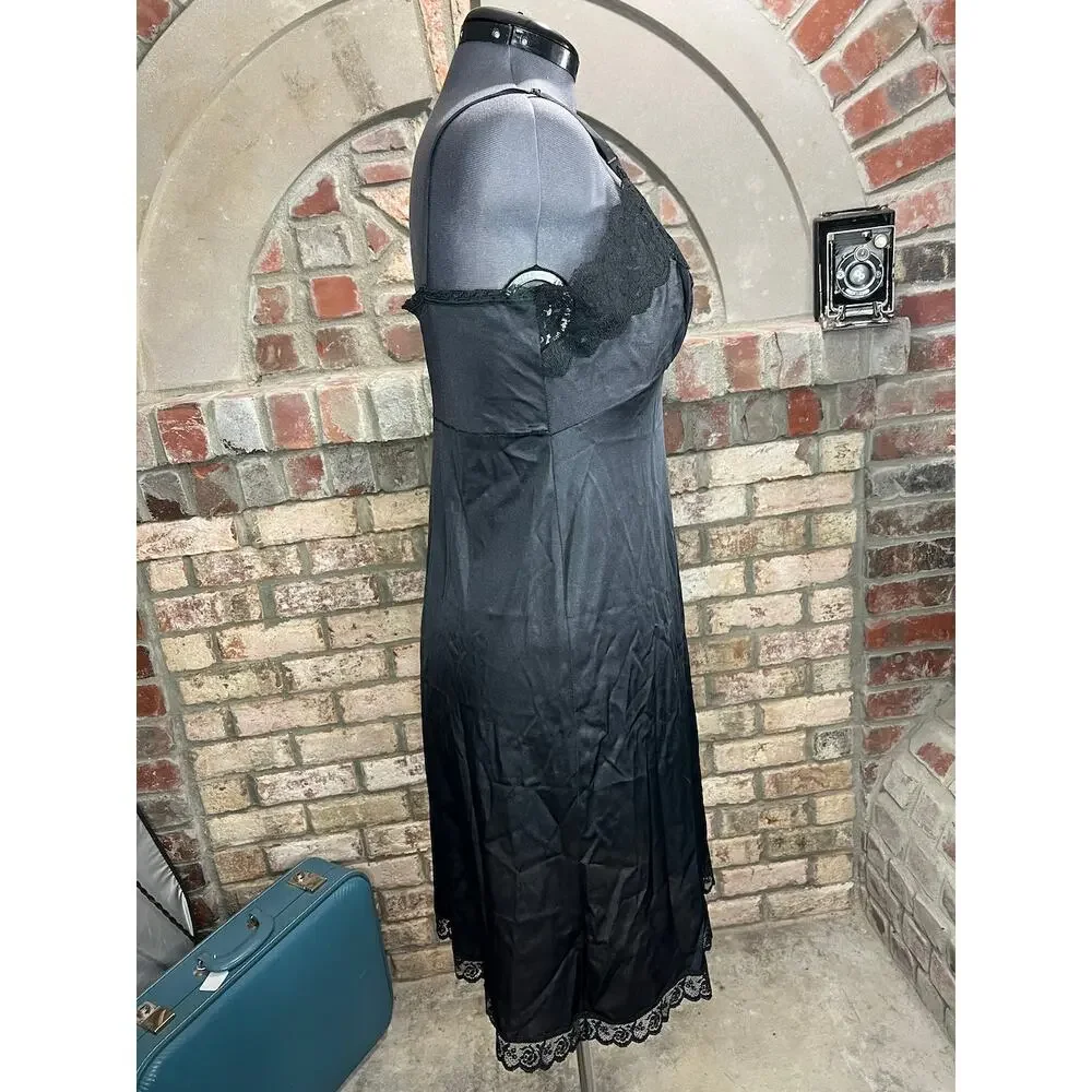 negligee slip Vintage black nightgown - Picture 8 of 8